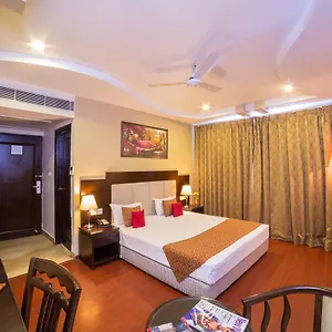 Hotel Gold Leaf **